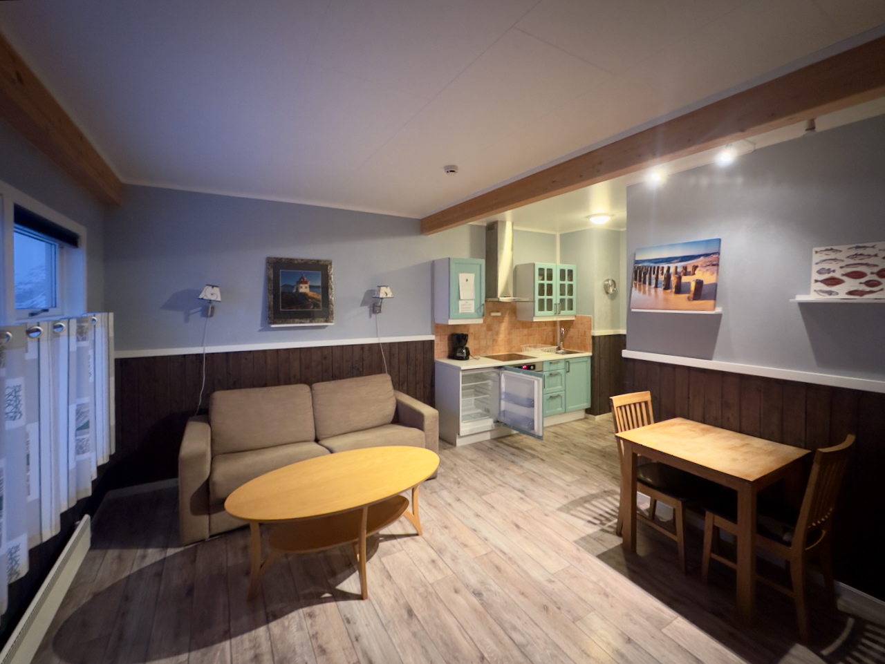 Havøy apartment – a cozy and compact retreat for two, perfect for a romantic getaway by the Norwegian fjord.