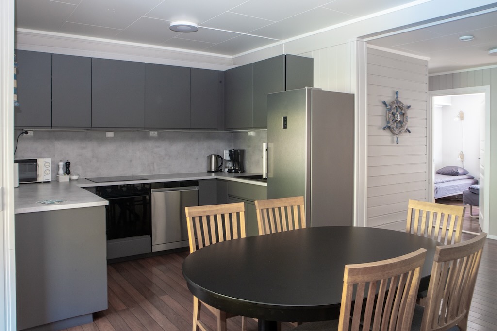 Hjelmsøy — kitchen